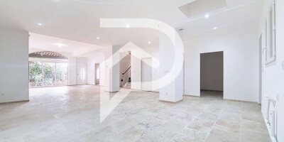 9 room  House for sale in Bessan, France
