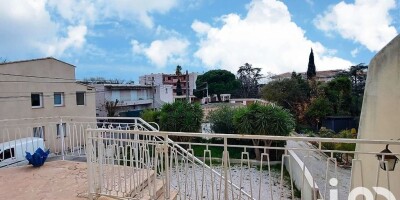 6 room  Flat for sale in Sanary-sur-Mer, French Riviera