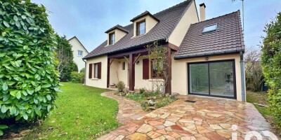 Villa for sale in Sucy-en-Brie, France