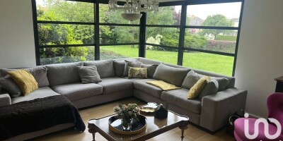9 room  Villa for sale in Saint-Saulve, Hauts-de-France