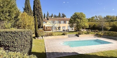 10 room  House for sale in Aix-en-Provence, France