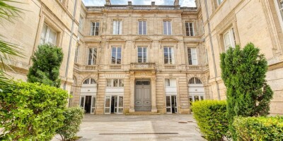 5 room  Flat for sale in Bordeaux, France