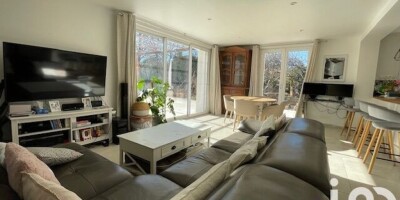 5 room  Villa for sale in Aix-en-Provence, French Riviera