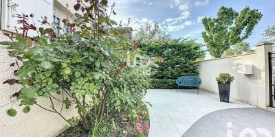 7 room  Villa for sale in Le Vésinet, Île-de-France