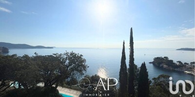 4 room  Flat for sale in Toulon, French Riviera