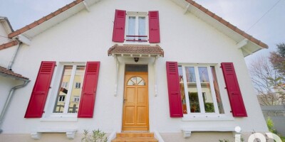 Villa for sale in Créteil, France