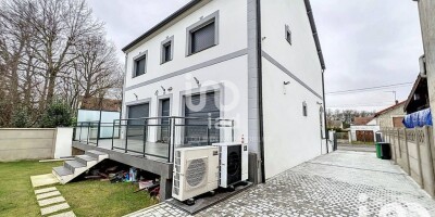 Villa for sale in Villeparisis, France