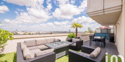 5 room  Flat for sale in Châtillon, France