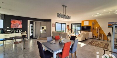 4 bedroom  Villa for sale in Dompierre-sur-Mer, Nouvelle-Aquitaine