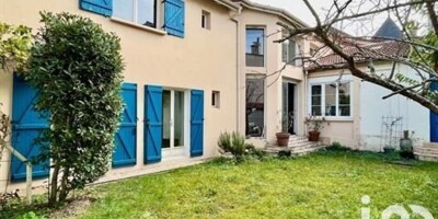 Villa for sale in Colombes, France