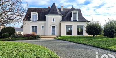 6 room  Villa for sale in Chalonnes-sur-Loire, France