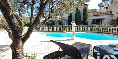 4 bedroom  Villa for sale in Saint-Raphaël, France