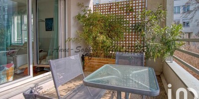 6 room  Flat for sale in Courbevoie, France