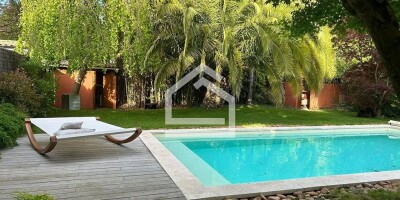 5 bedroom  House for sale in Le Bouscat, France