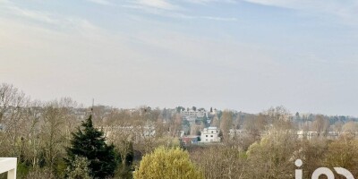 5 room  Flat for sale in Rueil-Malmaison, France