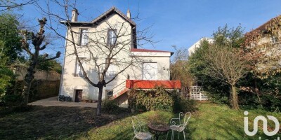 4 bedroom  Villa for sale in Houilles, Île-de-France