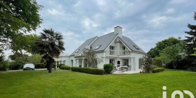 7 room  Villa for sale in La Chapelle-sur-Erdre, Pays de la Loire