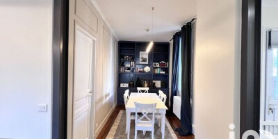 3 bedroom  Villa for sale in Nanterre, France