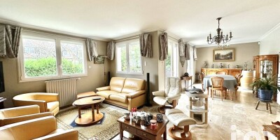 Villa for sale in Noisy-le-Grand, Île-de-France