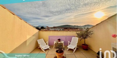 5 room  Flat for sale in Sanary-sur-Mer, French Riviera
