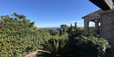 7 room  House for sale in Fréjus, French Riviera