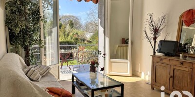 3 bedroom  Villa for sale in La Celle-Saint-Cloud, Île-de-France