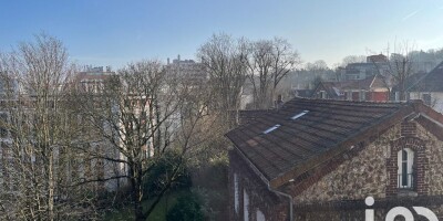 5 room  Flat for sale in Sèvres, Île-de-France