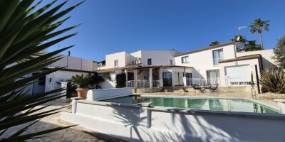 7 room  House for sale in Bessan, France