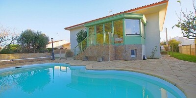 6 room  House for sale in Les Sables-d'Olonne, France