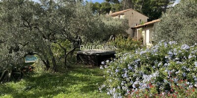 9 room  House for sale in Aix-en-Provence, French Riviera