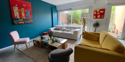 8 room  House for sale in Mérignac, France