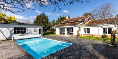 6 room  House for sale in Le Haillan, Nouvelle-Aquitaine