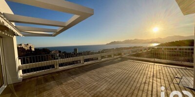 3 room  Flat for sale in Cannes, French Riviera