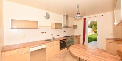 6 room  House for sale in Les Sorinières, France