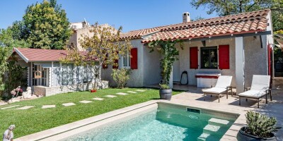 2 bedroom  House for sale in Plan-de-Cuques, French Riviera