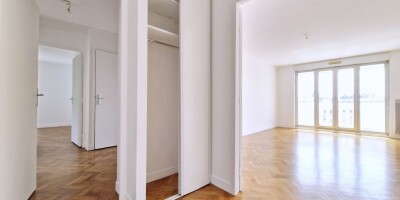 4 room  Apartment for sale in Saint-Mandé, France
