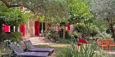 6 room  House for sale in L'Isle-sur-la-Sorgue, French Riviera
