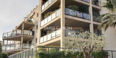 3 room  Flat for sale in Aix-en-Provence, France