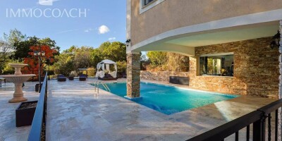 5 bedroom  Villa for sale in La Londe-les-Maures, France