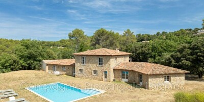 9 room  Villa for sale in Lorgues, French Riviera