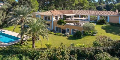 11 room  Villa for sale in Mougins, France