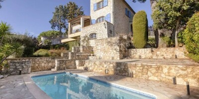 7 room  Villa for sale in Vence, France