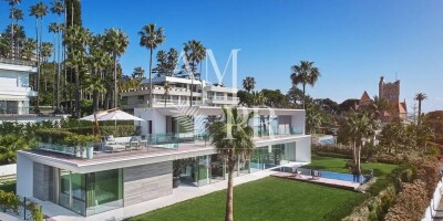 6 bedroom  Villa for sale in Cannes, France