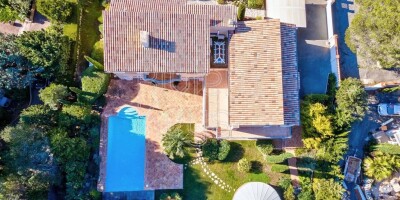 5 bedroom  House for sale in Saint-Raphaël, France