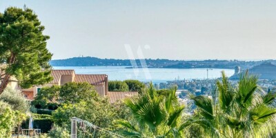 6 bedroom  Villa for sale in Cagnes-sur-Mer, France