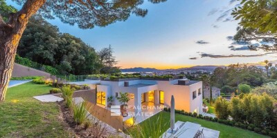 7 room  Villa for sale in Cannes, French Riviera