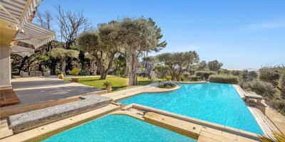 12 room  House for sale in Mouans-Sartoux, France
