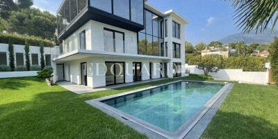 7 room  Villa for sale in Roquebrune-Cap-Martin, French Riviera