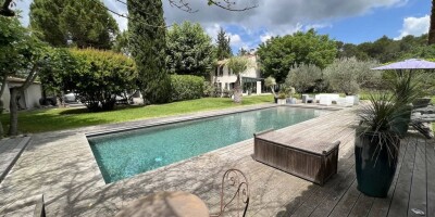 9 room  Villa for sale in Aix-en-Provence, France