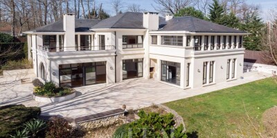 12 room  House for sale in Rueil-Malmaison, France